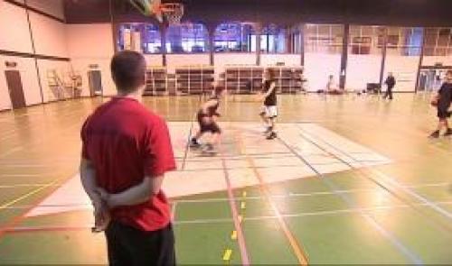 Christmas Basket à Huy : un stage pour les jeunes mordus de basket