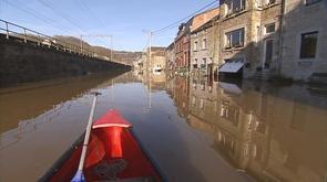 Inondations : des quartiers toujours sous eau