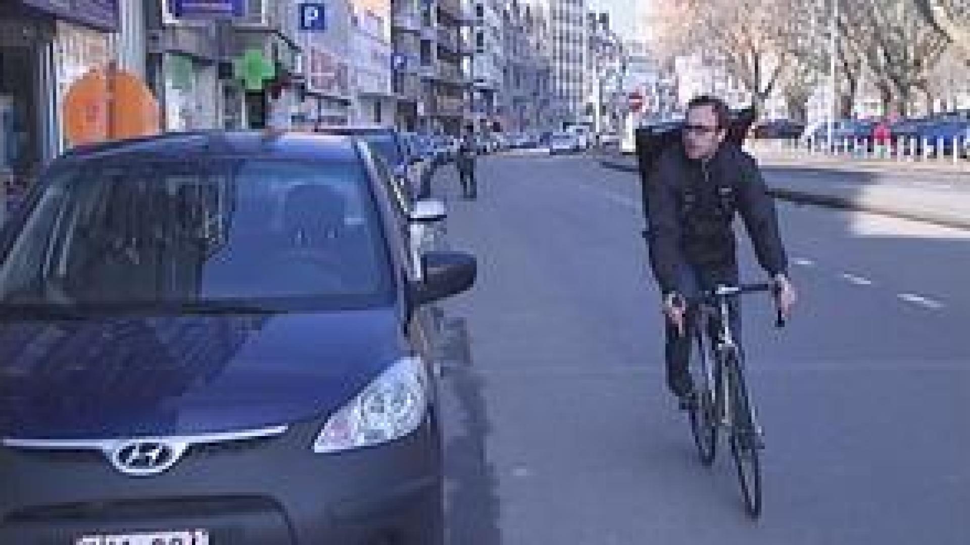 Liège : des coursiers à vélo