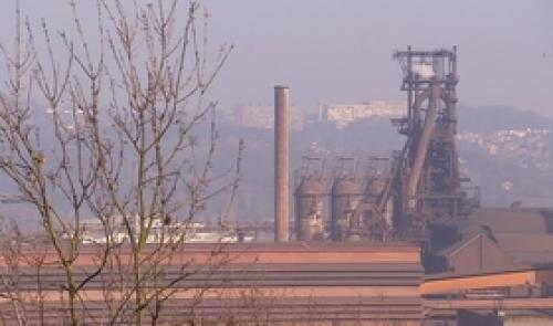 Le haut-fourneau B d' Ougrée toujours à l'arrêt