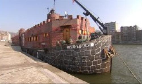 Péniche moyenâgeuse