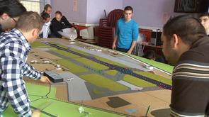 Des étudiants réalisent une maquette de Liège Airport