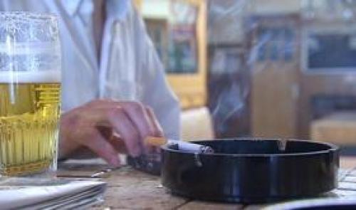 Tabac dans les cafés : le secteur horéca liégeois programme des actions