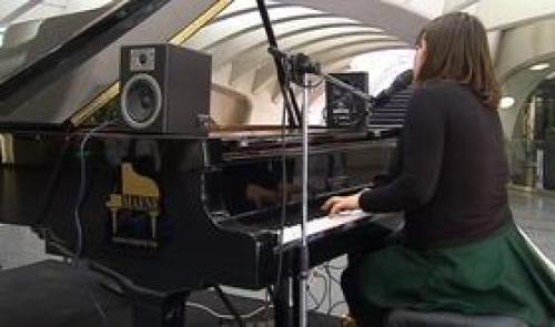 Des notes de musique pour animer la gare Calatrava