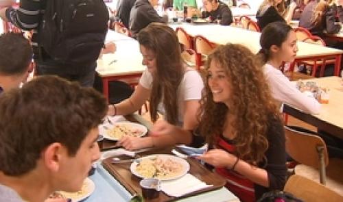 Mieux manger dans les cantines scolaires, un défi relévé à l'Athénée Royal d'Herstal