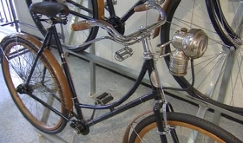100 ans de commerce de vélos à Pousset