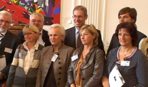 14 communes signent la  Charte Alzheimer 
