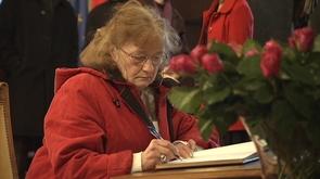 Registre de condoléances à l'Hôtel de Ville