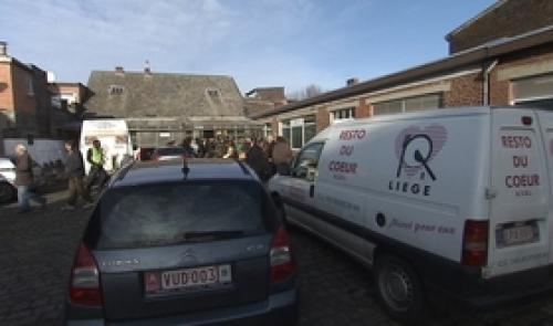 L'asbl   Vaincre la pauvreté  offre des colis au Resto du Coeur de Liège