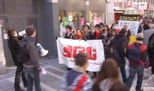 Tec : les étudiants manifestent contre l'augmentation des tarifs