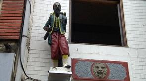 Le Zouave de retour rue Surlet