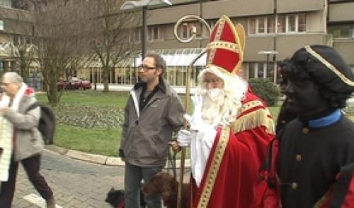 Saint Nicolas et les enfants du CHR