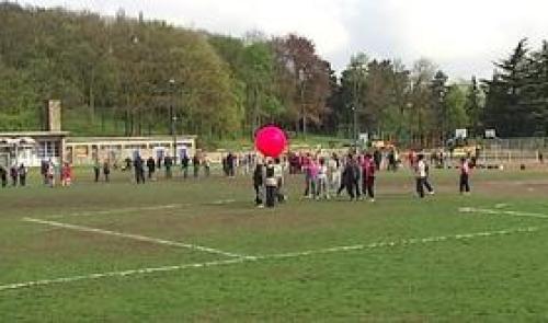 Les jeunes s'initient à plusieurs sports grâce à Coup d'Envoi
