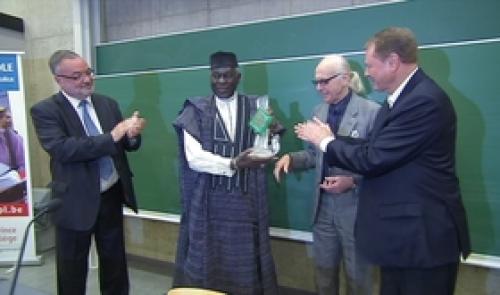 Adama Samassékou reçoit le Campus de Cristal