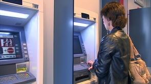 Des distributeurs d'argent pour malvoyants
