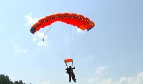 Cita des Ailes : saut en parachute pour les enfants malades