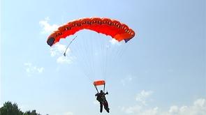 Cita des Ailes : saut en parachute pour les enfants malades