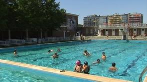 Affluence à la piscine de Huy