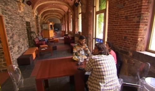 Auberge de jeunesse : point de chute des étudiants étrangers