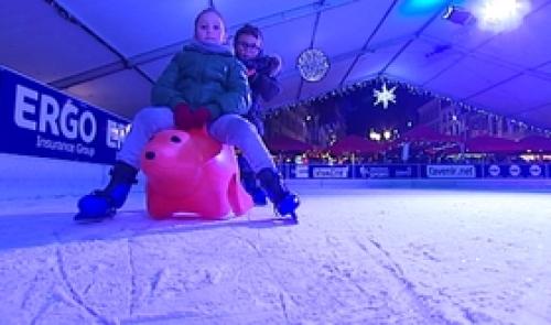 La patinoire de Noël Place Cathédrale