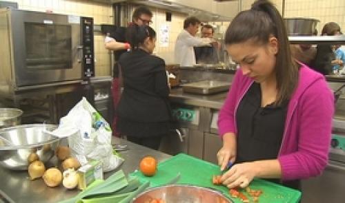 Concours de cuisine  Jeunes Chefs  avec des politiciens
