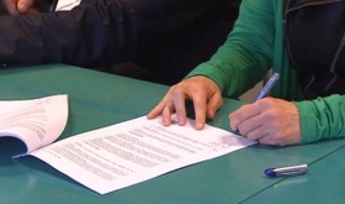 Convention signée entre ArcelorMittal, la Région et les syndicats