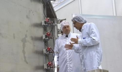 Elio Di Rupo visite le Centre Spatial de Liège