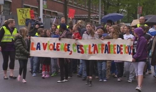 Chênée : les enfants manifestent
