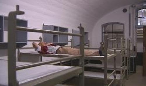 Lantin : logez dans les dortoirs du Fort
