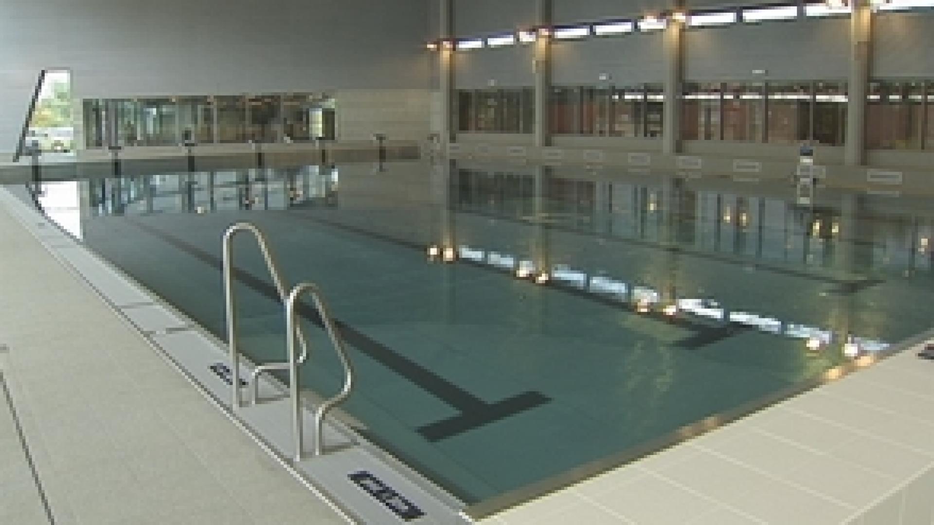 Ans : la nouvelle piscine
