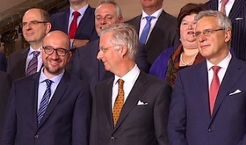 Gouvernement fédéral : l'opposition contre-attaque