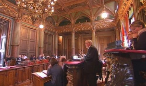 Province : budget en équilibre et investissements