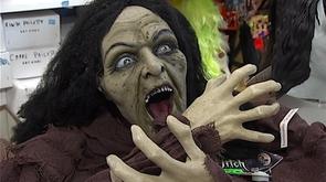 Halloween: les déguisements ont la cote!