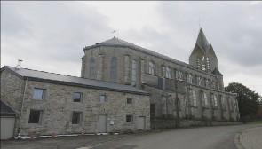 Ferrières : un clocher en inox pour son église
