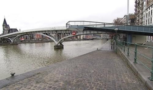 La passerelle est en bon état