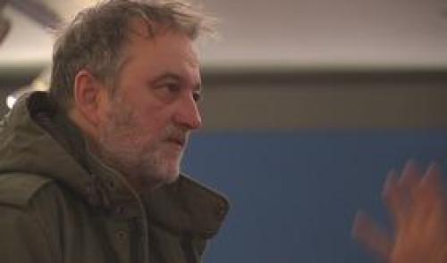 Denis Robert, le journaliste de l'  affaire Clearstream  était à Liège