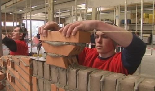 Métiers de la construction : visite de la ministre de la formation