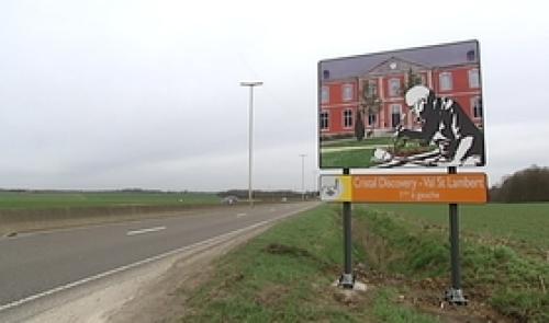 Panneaux touristiques : polémique et précisions