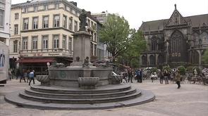 La Fontaine de la Vierge en Vinâve d'Ile restaurée