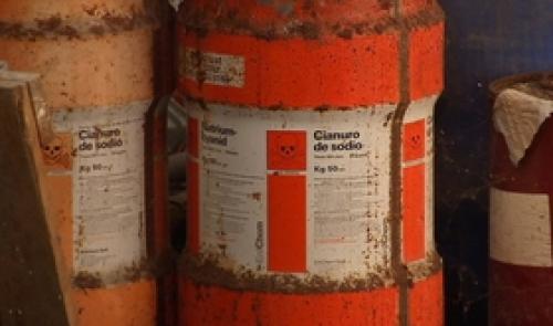 Herstal : des fÍ»ts de cyanure de sodium à l'abandon