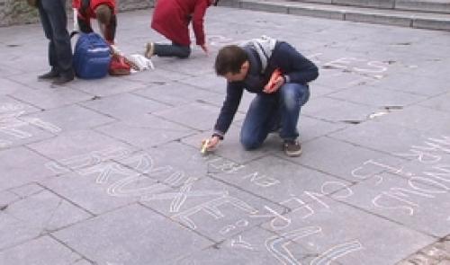 Place Saint-Lambert : messages d'amour et de paix