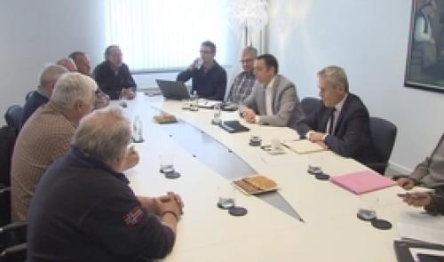 Ministres et représentants du secteur: pas d'accord
