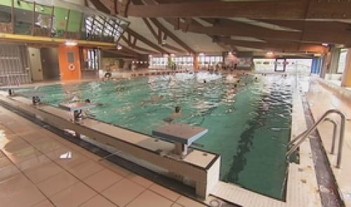 Huy : Dany Boon à la piscine