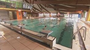 Huy : Dany Boon à la piscine