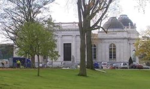 Préparation de l'inauguration du Musée Boverie