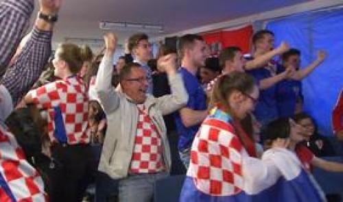 Euro 2016 : le match Croatie-Espagne avec les supporters croates
