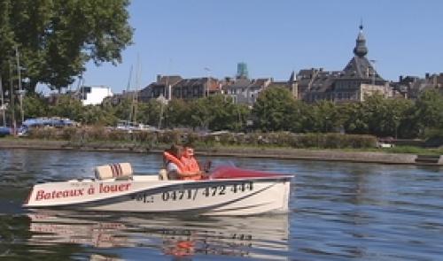 Visé : la Meuse, en bateau