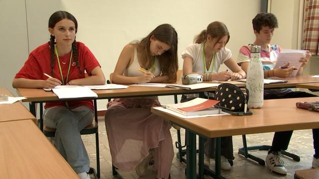 Immersion linguistique pour les jeunes à Ferrières