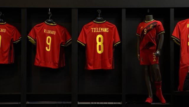 Belgique - Italie : on s'arrache les maillots de la Squadra et des Diables Rouges 