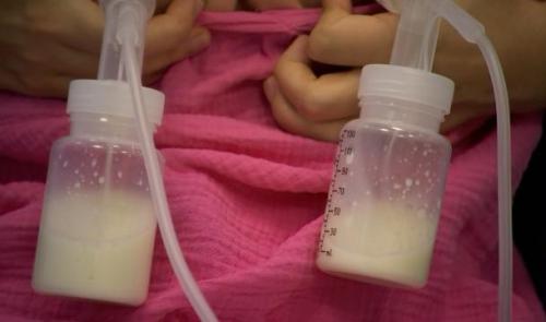 Jeunes mamans: faites don de votre lait maternel 